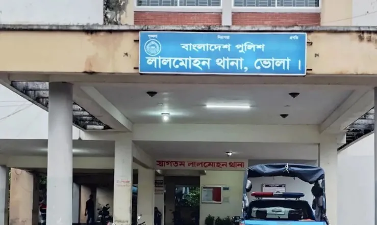  ভোলায় তুচ্ছ ঘটনায় যুবককে কুপিয়ে হত্যা
